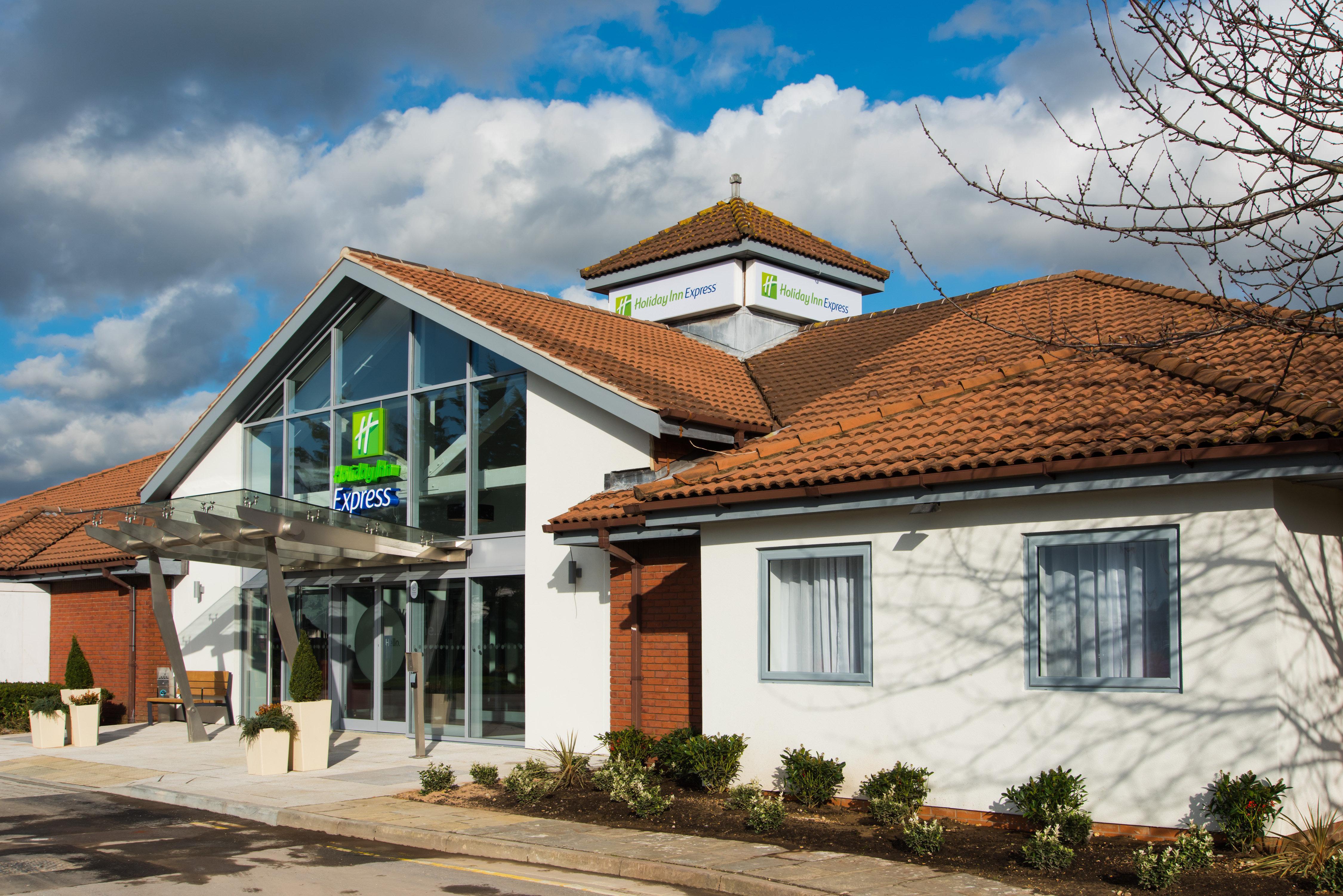Holiday Inn Express Portsmouth - North By Ihg Buitenkant foto