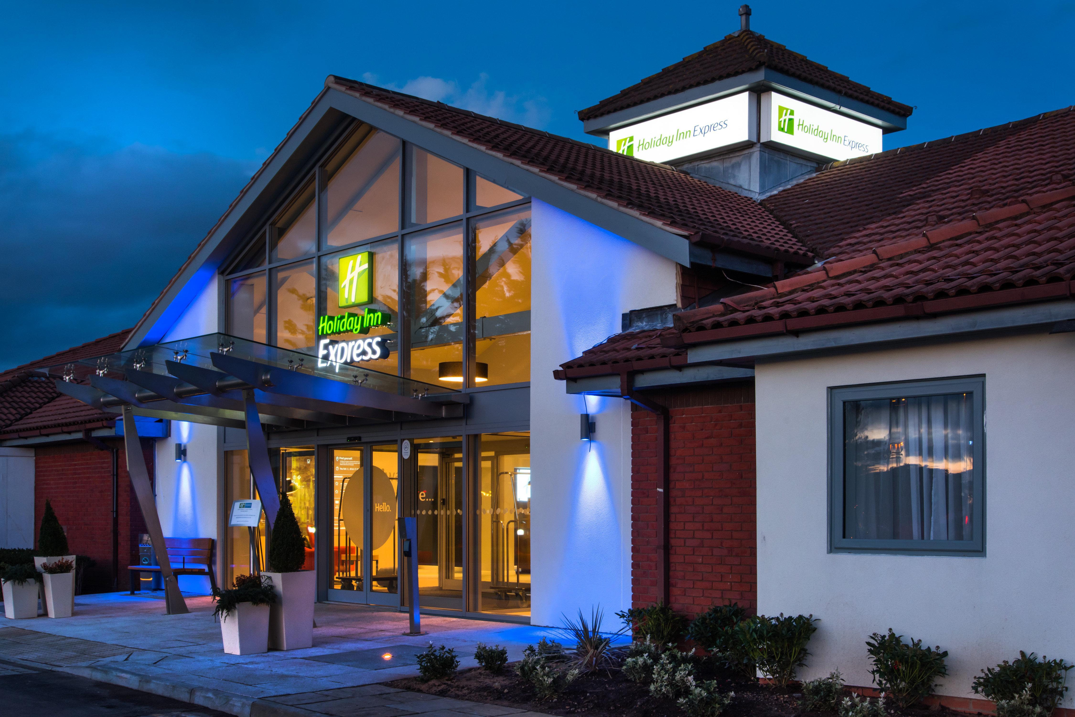 Holiday Inn Express Portsmouth - North By Ihg Buitenkant foto