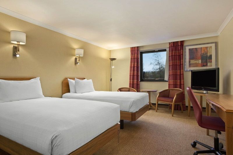 Holiday Inn Express Portsmouth - North By Ihg Buitenkant foto